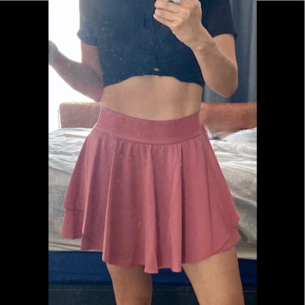 🍒Lululemon Court Rival High Rise Skirt Tall-Cherry Tint-12/14🍒 - Picture 5 of 16